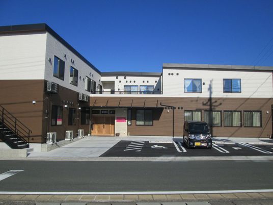2階建ての建物外観