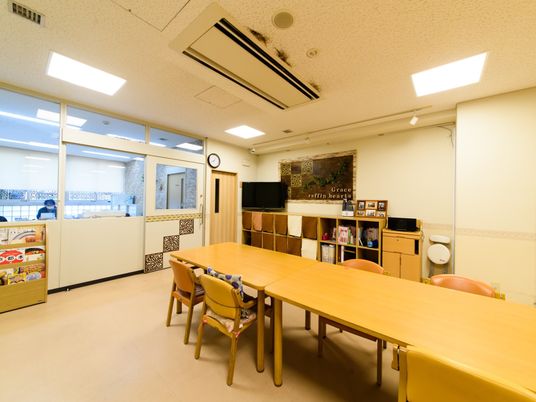 暖かみのある食堂