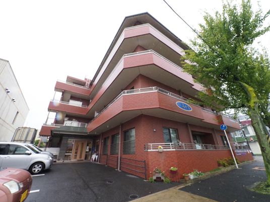 多階層レンガ外観