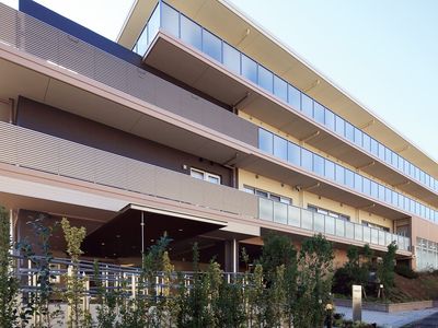 モダンな建物の外観