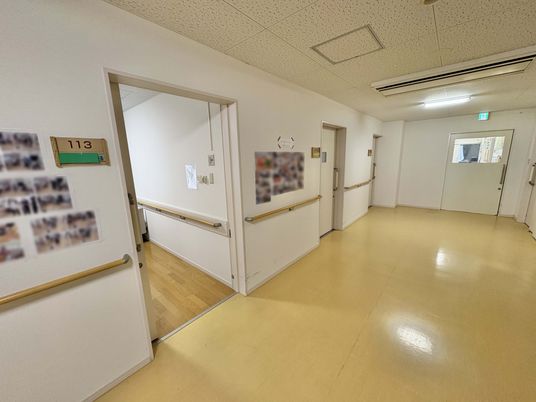 清潔感ある廊下