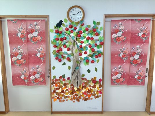 壁の装飾が美しい廊下  