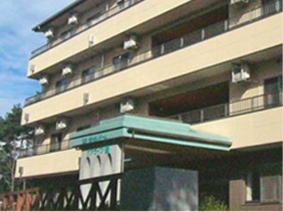 多階層の建物エントランス