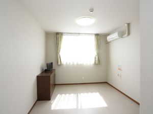 明るく清潔な居室
