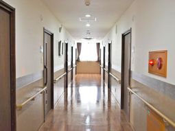 清潔感のある廊下