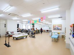 明るい機能訓練室