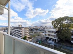 広がる景色のバルコニー