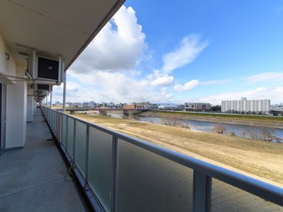開放感あるバルコニー