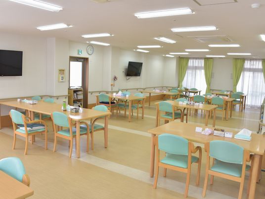 広々とした食堂の様子