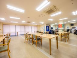 広々としたダイニングルーム