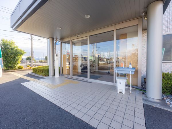 車椅子対応の入口
