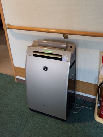 空気清浄機が設置された部屋
