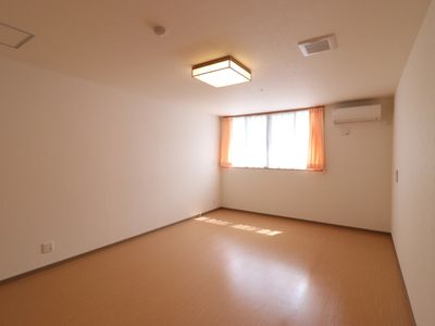 空間ゆとりのある居室