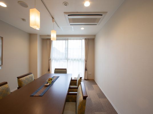 和やかな食堂の様子