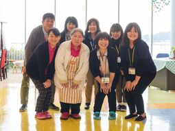 スタッフと利用者の集合