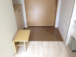 シンプルな居室の様子