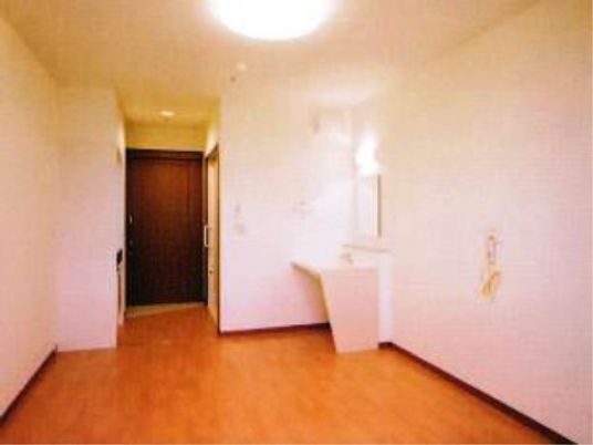 明るい居室の一角