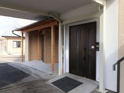 温かみのあるエントランス