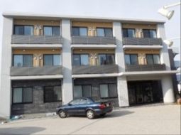 モダンな建物の外観