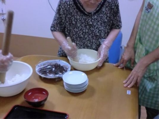 郷土料理の調理活動