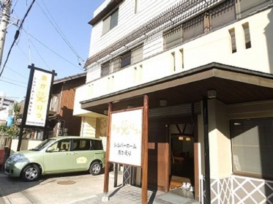 エントランスの外観
