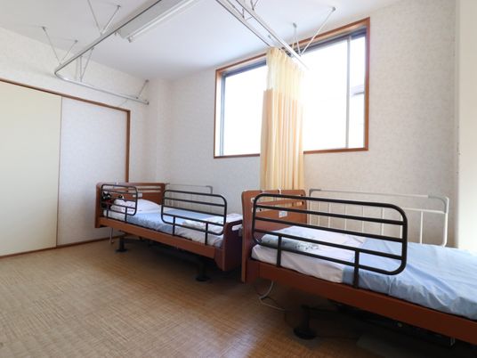 明るい和室の居室