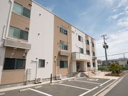 清潔感のある建物エクステリア