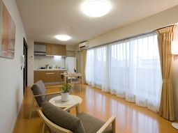 明るい広々居室