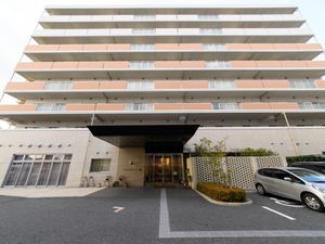 多階層建物のエントランス