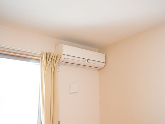 部屋のエアコン