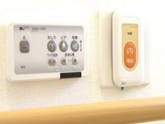 呼出装置とコントロールパネル
