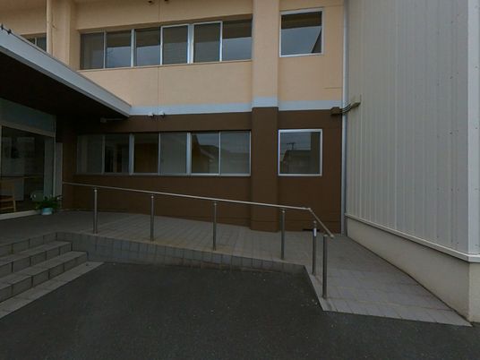 バリアフリーエントランス