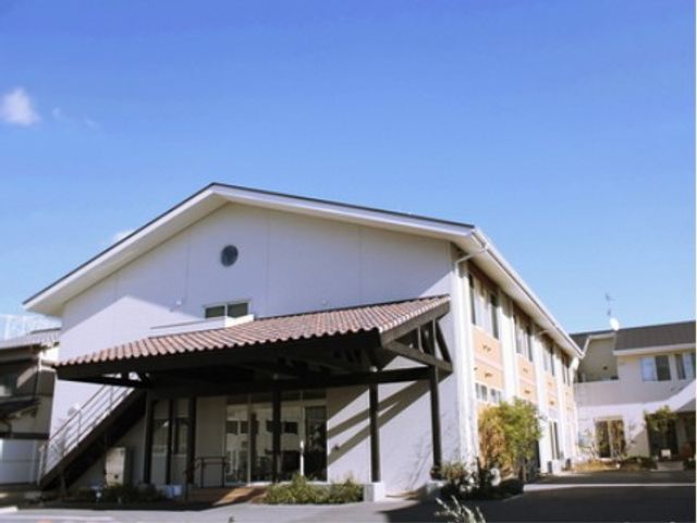 晴天下の明るい外観