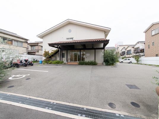 清潔な外観の建物