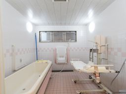 バリアフリー浴室設備