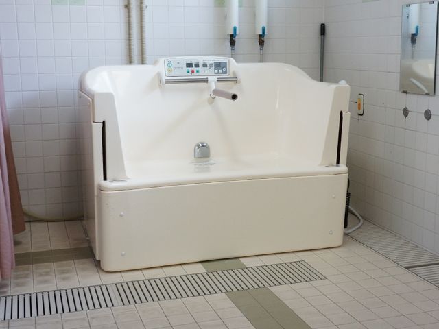 バリアフリー浴室設備