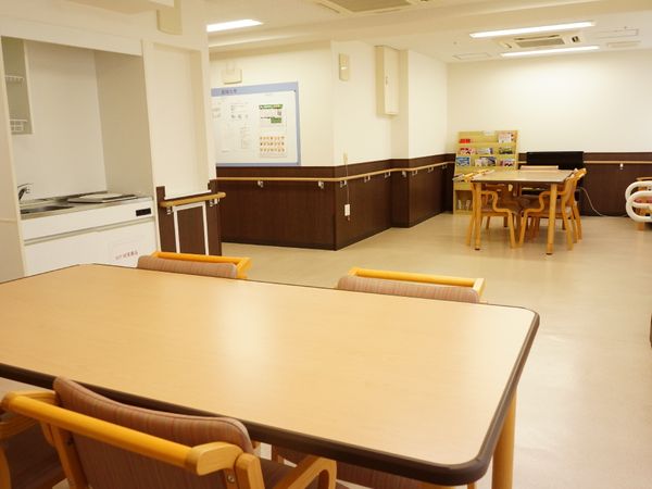 清潔なきれいな食堂空間
