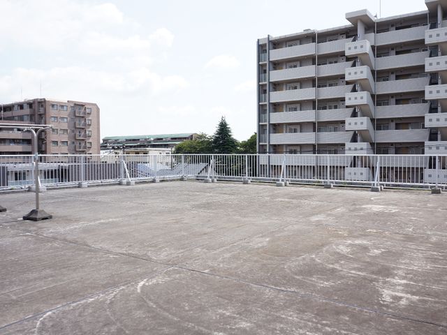 広々とした屋上空間