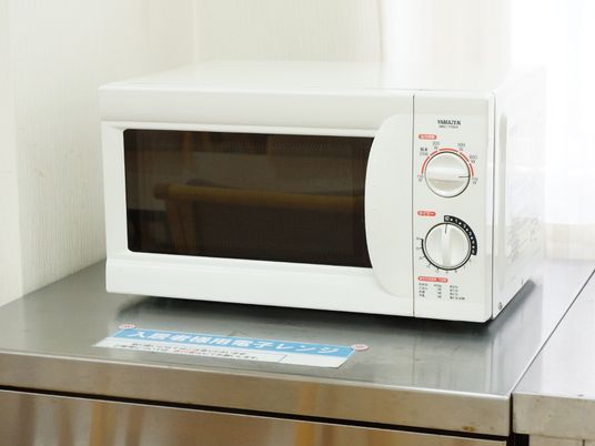 キッチンの電子レンジ