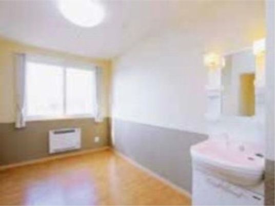 明るい居室の一角