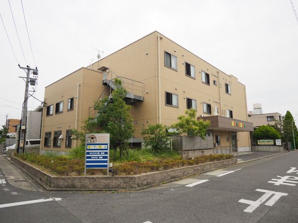 清潔な外観の建物