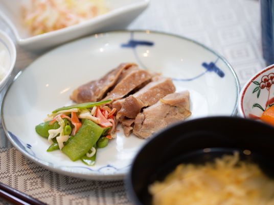 和食のお皿と盛り付け