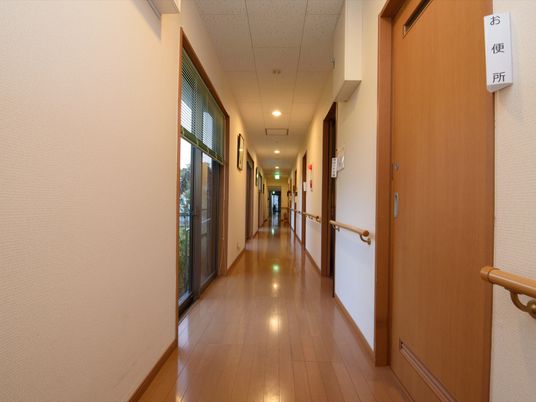 清潔感のある廊下