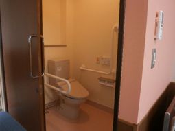 バリアフリートイレ