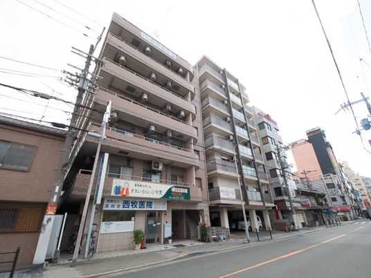 都市型多階層建物
