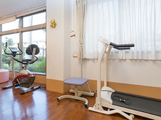 明るい機能訓練室