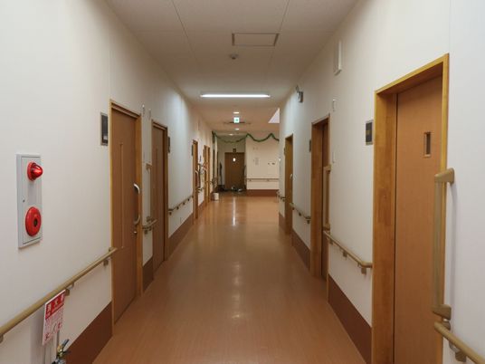 清潔な廊下の風景