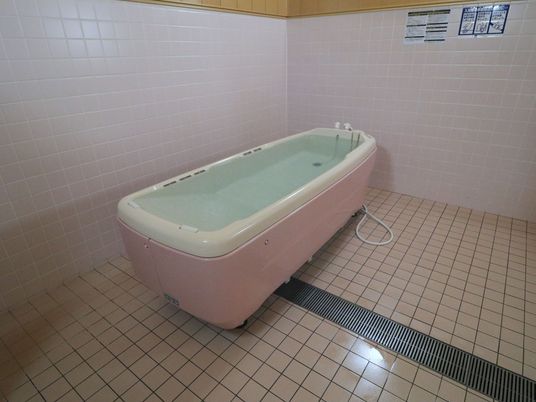 清潔な浴室の一角