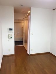 明るい居室の空間