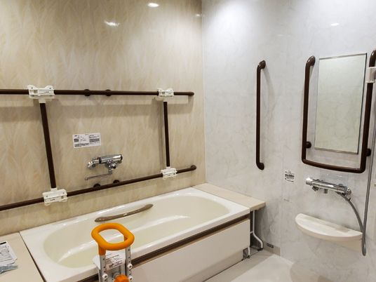 バリアフリー浴室の設備